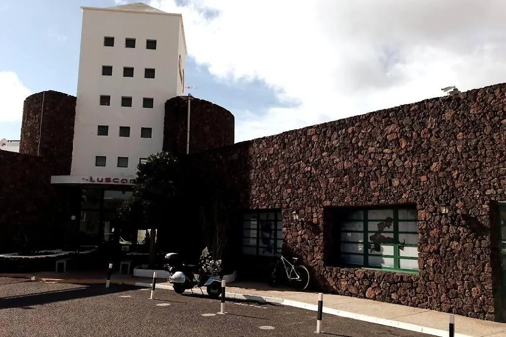 Tuscan Apartment Mit Meerblick Und Sonnenterrasse Costa Teguise