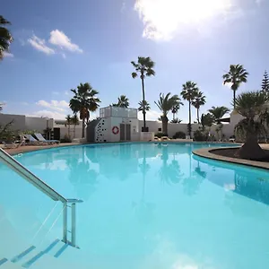 Casa De Mas En Playa Bastian Apartamento